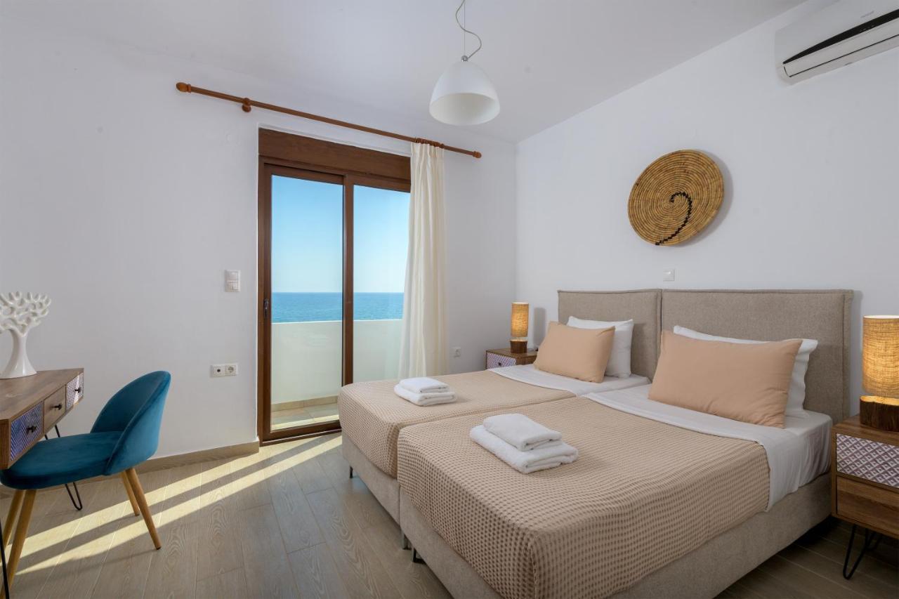 Villa Corinna Lakhania Bagian luar foto