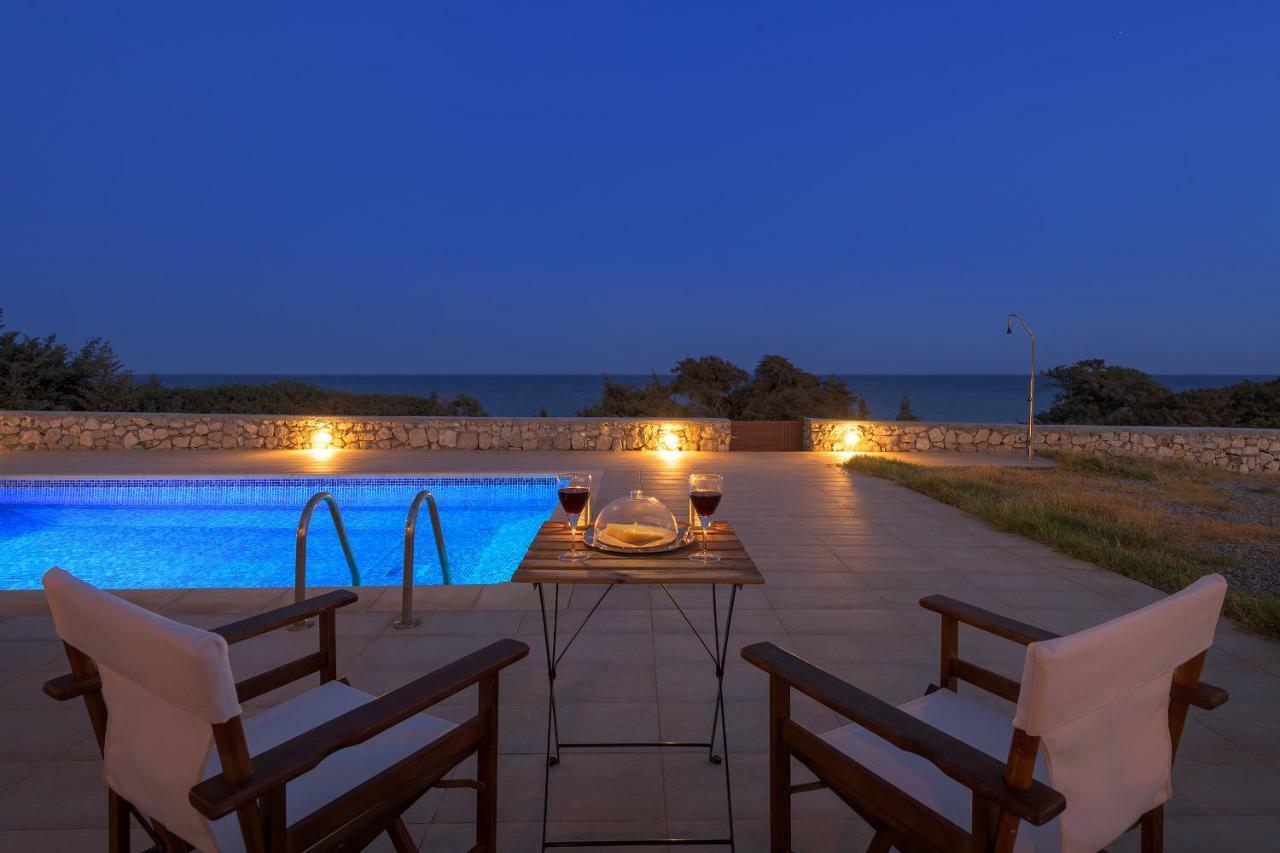 Villa Corinna Lakhania Bagian luar foto