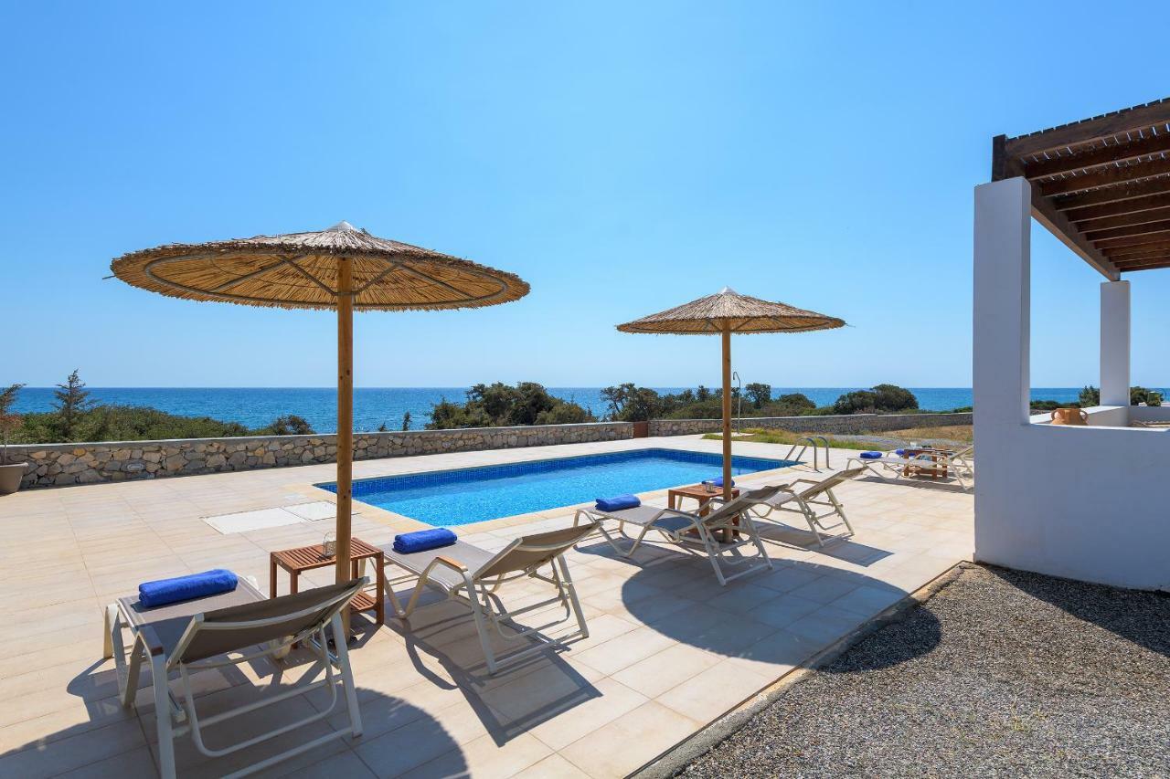 Villa Corinna Lakhania Bagian luar foto